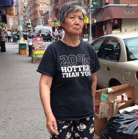 Camide Giydiği Tshirt Herkesi Şoke Etti!