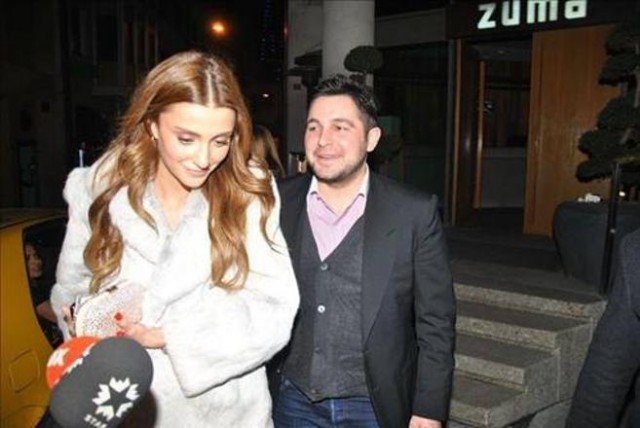 Zenginlik Böyle Birşey.. Özge Ulusoy Sevgilisi Hacı Sabancı'dan Bakın Ne İstedi?