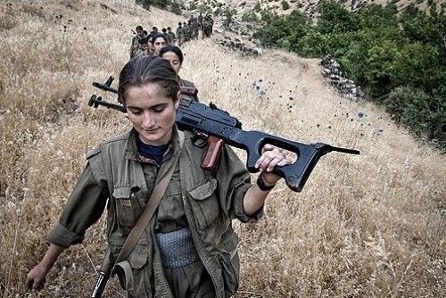 YATACAK YERİ YOK! PKK’LI KADINLA İLİŞKİYE GİREBİLMEK İÇİN…