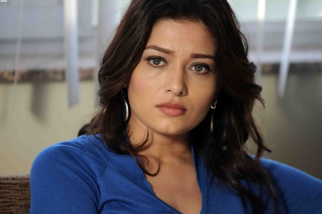 NURGÜL YEŞİLÇAY ÖLDÜRÜLDÜ!!!