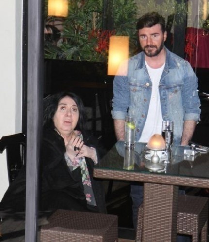 NUR YERLİTAŞ'IN UYGUNSUZ GÖRÜNTÜLERİ YAYINLANINCA ÇILGINA DÖNDÜ!