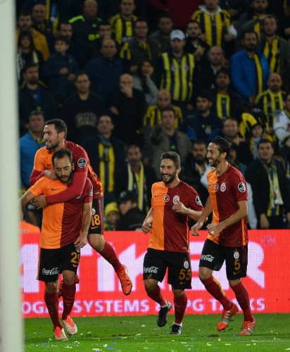 Derbi 1-1 bitti! Aziz Yıldırım başkanlığı...