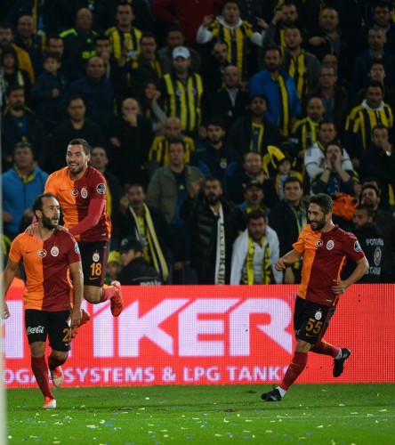 Derbi 1-1 bitti! Aziz Yıldırım başkanlığı...