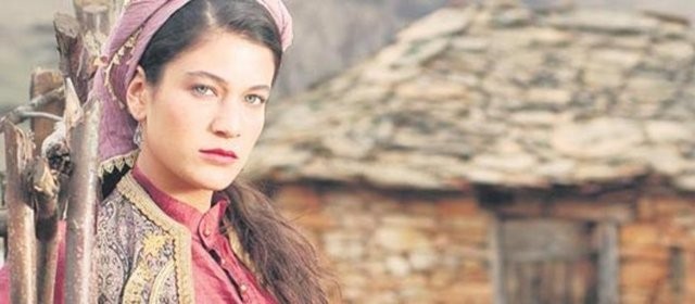 HAYRANLARI ŞOKTA! KENAN İMİRZALIOĞLU HAYATINI KAYBETTİ...