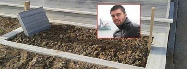 Cem garipoğlu'nun ismi mezar taşına yazılmadı! Sebebini öğrenince şaşıracaksınız!