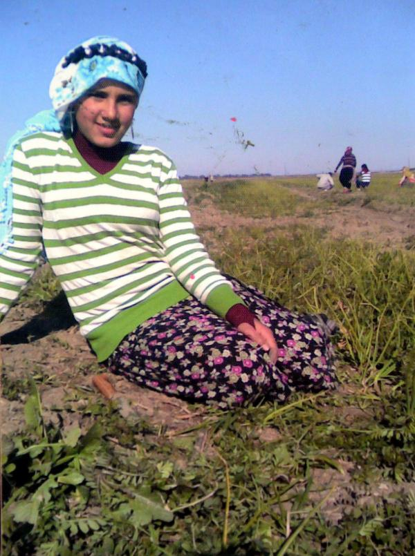 ALLAH SİZİ KAHRETSİN, GENÇ KIZ BİLE SAYILMAZ DAHA ÇOCUK ! SİZİN YAPTIĞINIZI DEĞİL ÖZ ANNE 7 KAT YABANCI YAPMAZ