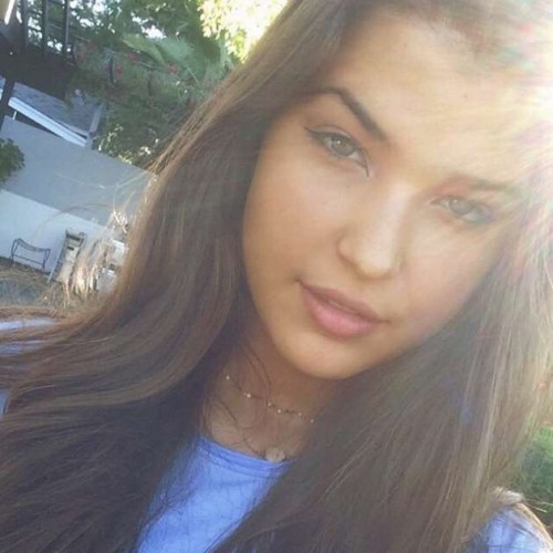 16 yaşında Instagram fenomeni oldu