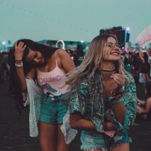 16 yaşında Instagram fenomeni oldu