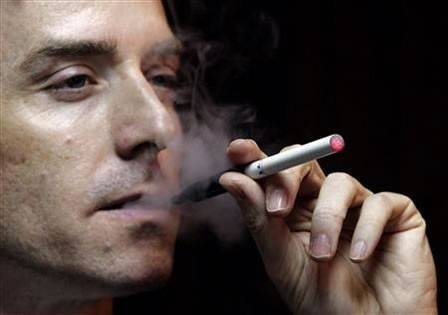 HEP ZARARLARINDAN BAHSEDİYORUZ! SİGARANIN FAYDALARINI HİÇ DUYDUNUZ MU ? İŞTE YOK ARTIK DEDİRTEN FAYDALARI..!