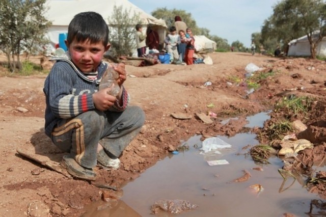 Suriyeli Çocuğun Yürek Yakan Mektubu! Ölmeden Önce Yazmış..