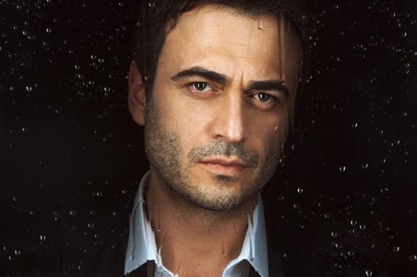 ÜNLÜ SANATÇIYA SOĞUK DUŞ! 51 YIL HAPSİ İSTENİYOR!