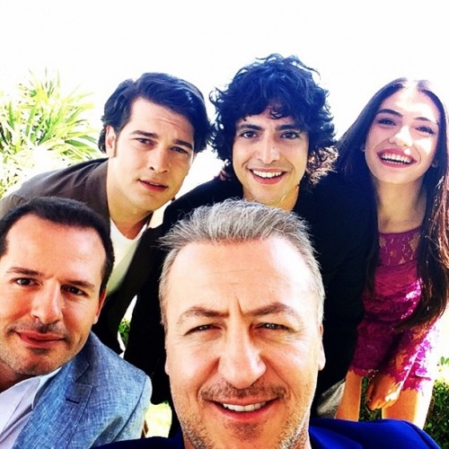 Medcezir oyuncularından veda kareleri