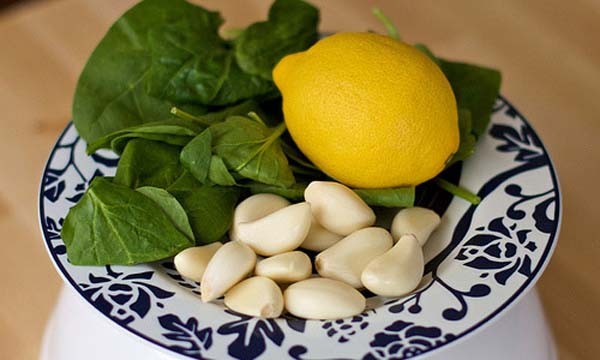Limon ve sarımsak bakın neye iyi geliyor !