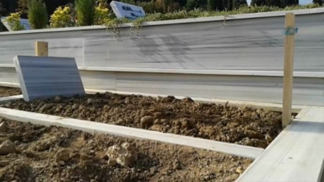 Cem Garipoğlu'nun Mezar Taşına İsmi Yazılmadı ! Sebebini Öğrenince Şoke Olacaksınız...