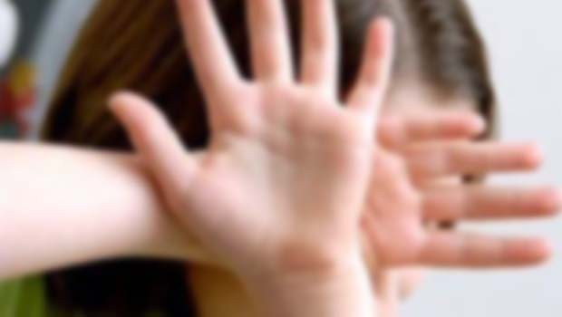 5 YAŞINDAKİ ÇOCUĞA ŞEKER VERİP TECAVÜZ ETTİ! SONRA ÖYLE BİR ŞEY YAPTI Kİ...