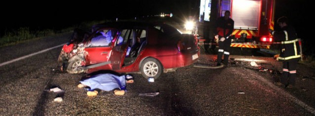 Manisa'da katliam gibi kaza: 3 ölü, 7 yaralı