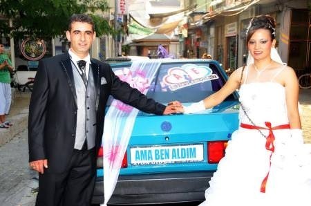 BUNU YAZINCA KAYINPEDERİ DÖVDÜ! DÜĞÜNDEN ÖNCE DAYAK YİYEN DAMAT...