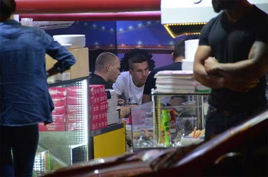 PODOLSKİ ORTALIĞI BİRBİRİNE KATTI..!