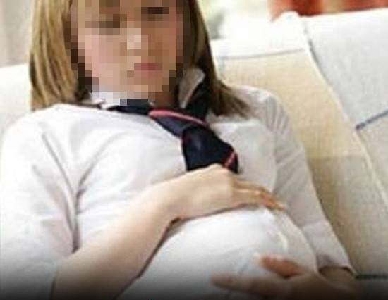 HAMİLE SANILAN KIZIN KARNINDAN ÖYLE BİR ŞEY ÇIKTI Kİ!HASTANEYE GİDEN ANNE GÖZLERİNE İNANAMADI!