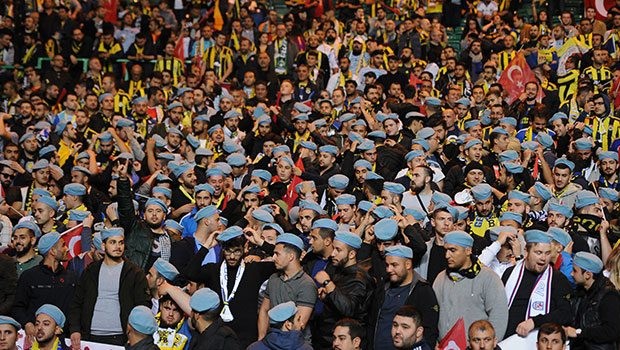 FENERBAHÇE TARAFTARI, EV SAHİBİ İSKOÇLARI ŞAŞIRTTI!