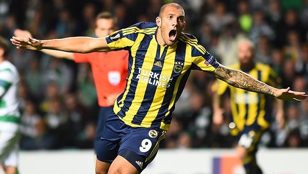 FENERBAHÇE TARAFTARI, EV SAHİBİ İSKOÇLARI ŞAŞIRTTI!