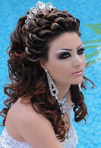YENİ EVLENDİĞİNİZİ CÜMLE ALEME DUYURMANIN YOLLARI