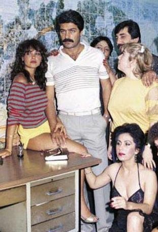GENELEVE DÜŞEN ÜNLÜLER...