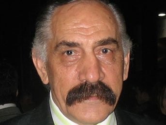 SON DAKİKA! YEŞİLÇAM'IN EMEKTAR OYUNCUSU HAYATINI KAYBETTİ!
