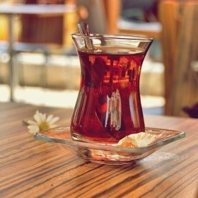 Demlikte kalan çayı sakın atmayın... Neden mi