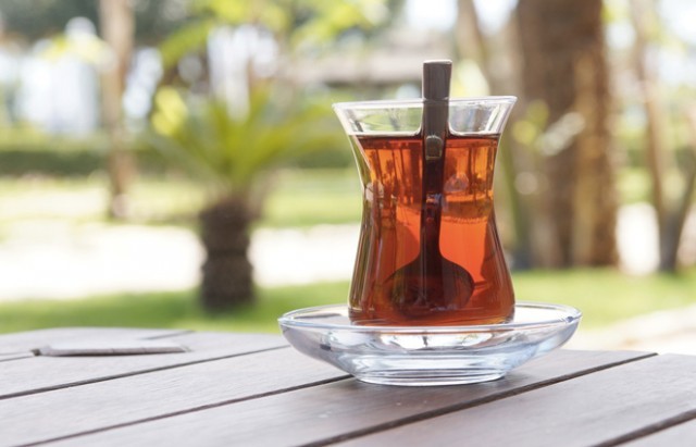 Diş Sağlığınızı Koruyan 8 Muhteşem Gıda