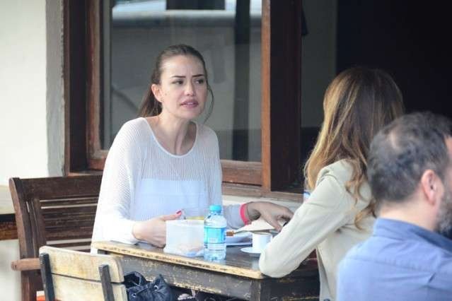 Fahriye Evcen Gerçek Yüzünü Gösterdi! Dışı güzel ama içi...
