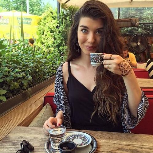 Ünlülerin şaşırtan instagram fotoğrafları