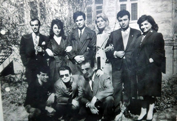 YEŞİLÇAM'IN SEVİLEN İSMİ İÇLER ACISI HALDE!!BİR ZAMANLARIN SEVİLEN İSMİYDİ!!