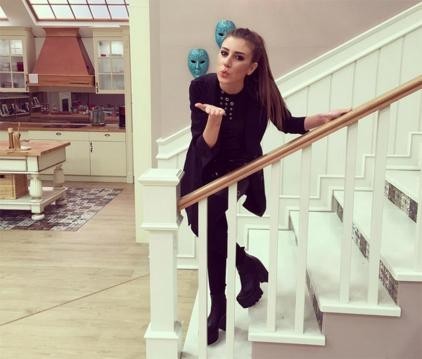 KISMETSE OLUR EVİ HAKKINDA ŞOK İDDİA ! MAGAZİN DÜNYASI BU HABERİ KONUŞUYOR