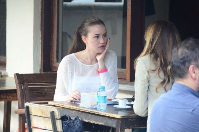 Fahriye Evcen Gerçek Yüzünü Gösterdi! Dışı güzel ama içi...