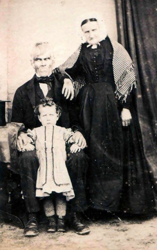 Bu Fotoğrafları Çeken Sanatçı Şu An Akıl Hastanesinde!