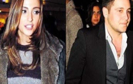 Zenginlik Böyle Birşey.. Özge Ulusoy Sevgilisi Hacı Sabancı'dan Bakın Ne İstedi?