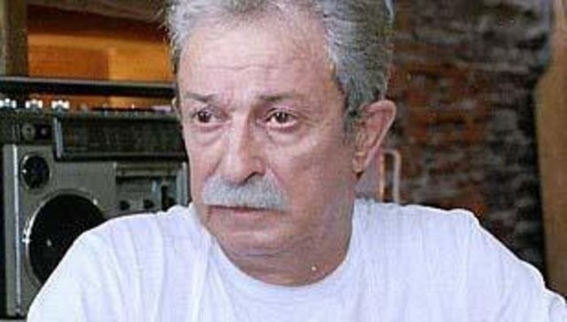 HAYRANLARI ŞOKTA! KENAN İMİRZALIOĞLU HAYATINI KAYBETTİ...