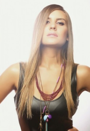 ESRA EROL'UN KARDEŞİ BAKIN KİM ÇIKTI! ASLINDA ONU HEPİMİZ TANIYORUZ!