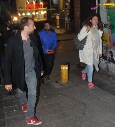 Ali Atay Hazal Kaya'yı Aldatıyor Mu?