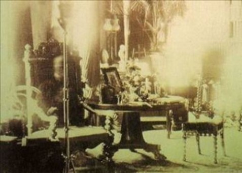 BABASININ SİNİRLE ÖLDÜRDÜĞÜ BEBEK MEZARINDAN AYAĞA KALKTI! YOKSA RUHLAR RAHATSIZ MI OLUYOR..?