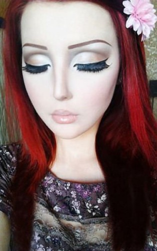 O da Ukraynalı Barbie kız..!