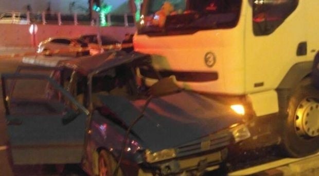 USTA SANATÇI KAZA YAPTI…ARABASI PARAMPARÇA OLDU…