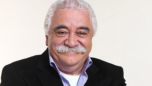 Levent Kırca hayatını kaybetti....
