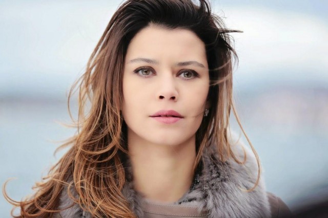 Beren Saat'in Neden sustun diyenlere yanıtı! Pkk'yı çok sert vurdu...
