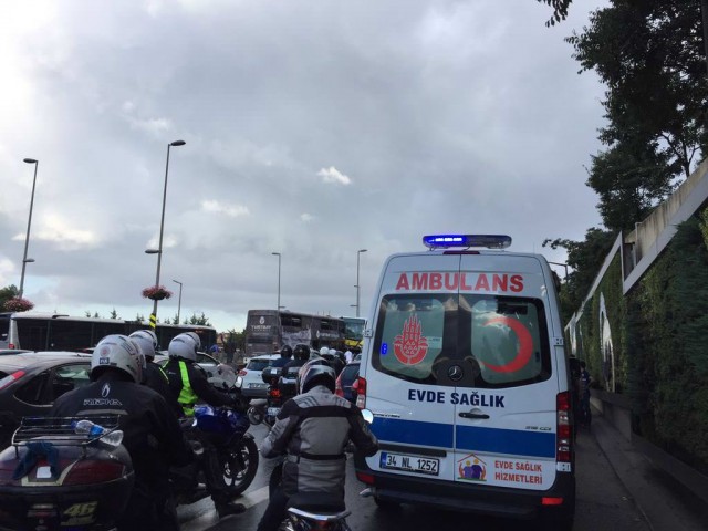 ŞEMSİYENİN BEDELİ AĞIR OLDU! METROBÜS SALDIRGANI ASIL ŞİMDİ YANDI..!