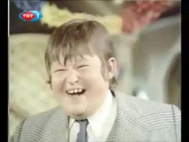 YEŞİLÇAM'IN SEVİLEN İSMİ İÇLER ACISI HALDE!!BİR ZAMANLARIN SEVİLEN İSMİYDİ!!