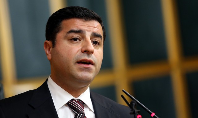 DEMİRTAŞ HASTANEYE KALDIRILDI! DURUMU İSE...