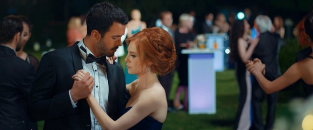 Şok idda! Kiralık aşk dizisinde kriz mi çıktı?