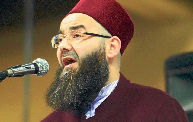 DİNLEYENE VE SÖYLEYENE BERAAT GECESİNDE BİLE AF YOK..!